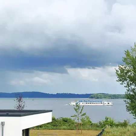 Hangar 19 Seerose 2-3 דירה שוורין