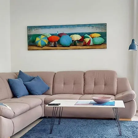 Hangar 19 Seerose 2-3 * Σβερίν