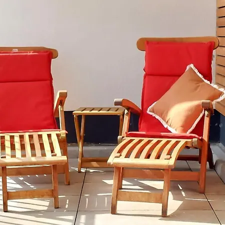 Hangar 19 Seerose 2-3 דירה שוורין